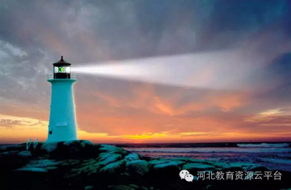 “灯塔式父母”的孩子往往更自信