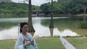 假日中国活力十足 红色游、生态游“圈粉”更“圈心”