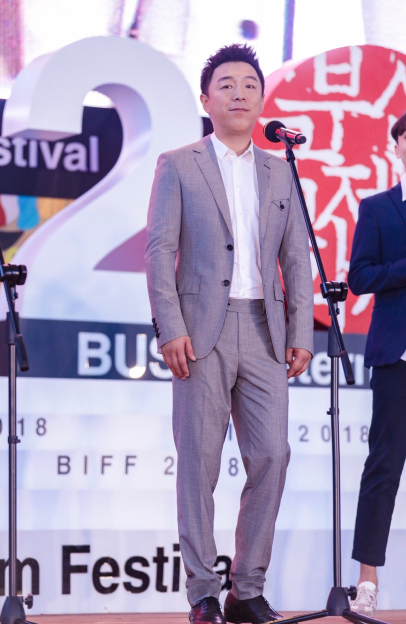 中国演员胡歌获第29届釜山国际电影节亚洲内容大奖视帝