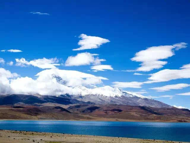 探索神秘的中国禁区之旅我深入世界中心的拉昂措神山秘境