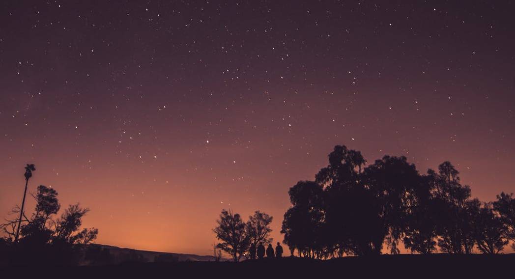 仰望星空感受每颗星星点灯般的光辉如何照亮你的人生旅程