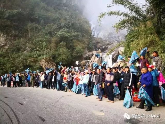 一位游客因裁员孤身探险哀牢山两天一夜被困险境水粮耗尽的真实故事