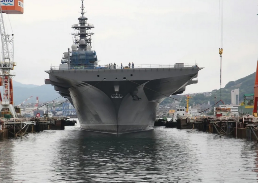 日本改装航母加贺号顺利到达美国舰载机飞行测试正式开启引发期待与关注